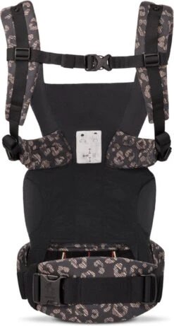 Ergobaby Omni Dream Draagzak - Black Leopard - Ergonomische Baby Draagzak Voor Baby En Drager -Aanbiedingen BIBS Winkel 643x1200 1