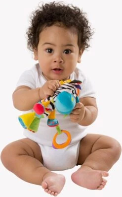 Playgro Zoe Zebra Hangspeeltje P0186979 9 Playgro Zoe Zebra Hangspeeltje P0186979 -Aanbiedingen BIBS Winkel 747x1200 8