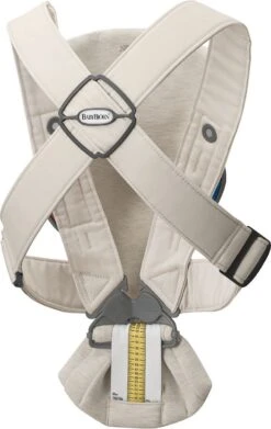 BabyBjörn Draagzak Mini - 3D Jersey - Lichtbeige -Aanbiedingen BIBS Winkel 758x1200 5