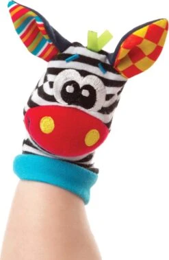 Playgro Pols- En Voetrammelaarset Zebra & Giraf - Set Van 4 Stuks, 2 Polsbandjes En 2 Rammelsokjes -Aanbiedingen BIBS Winkel 783x1200