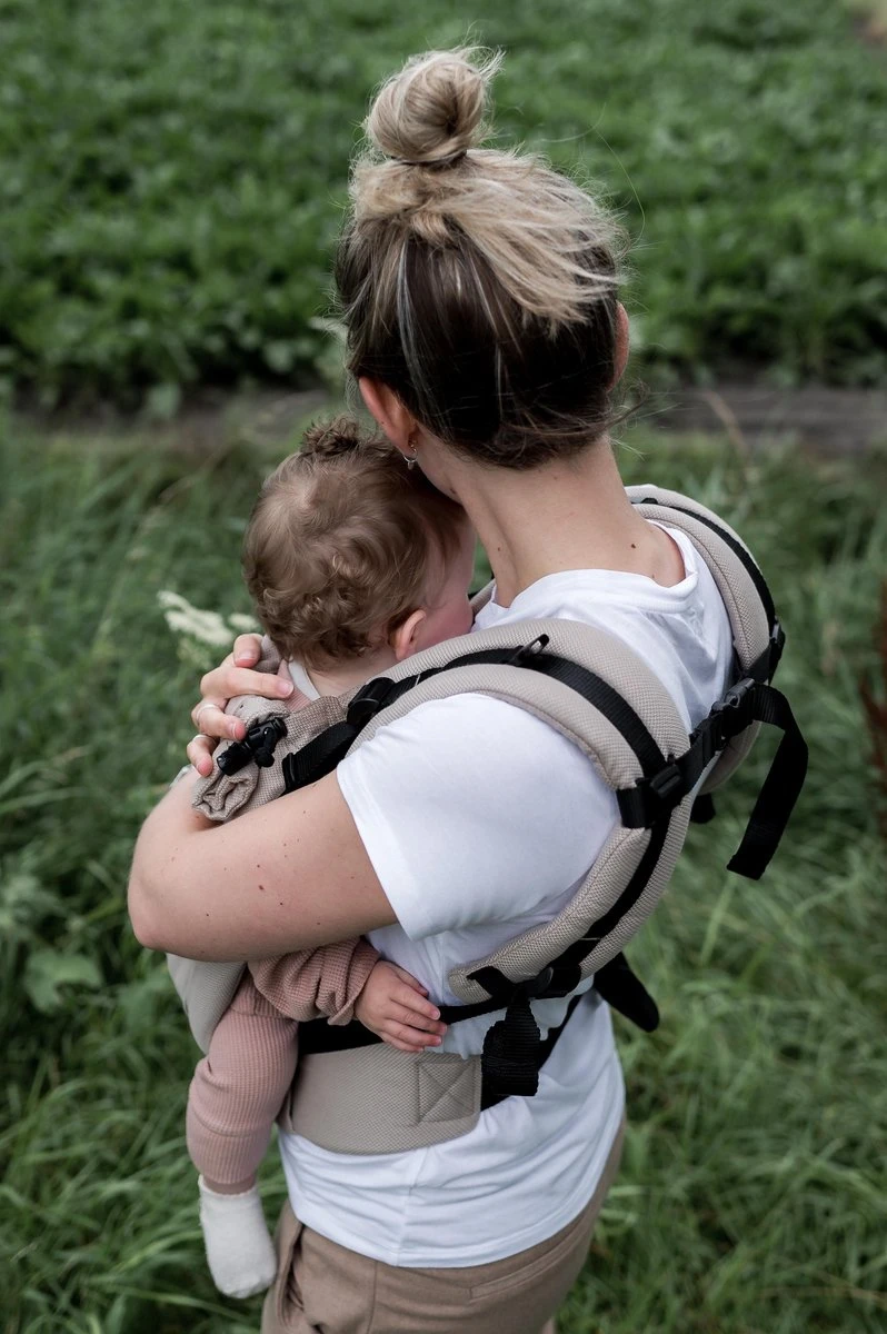 Pure Baby Love Draagzak Baby Click & Go Sand - Mt 50 T/m 86 2 Pure Baby Love Draagzak Baby Click & Go Sand - Mt 50 T/m 86 - Afbeelding 2