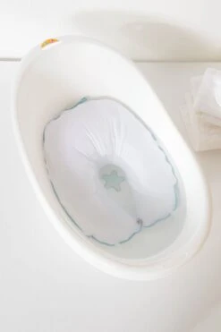 Doomoo Basics - Comfy Bath - Meegroeiend Badkussen -Aanbiedingen BIBS Winkel 799x1200 14