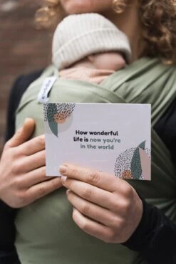 Cuddie Baby Draagdoek - Premium Organic Baby Draagdoek Gemaakt Van Bio Katoen - Newborns Tot 15 Kg - Baby Cadeau - Met Wenskaart - Olive -Aanbiedingen BIBS Winkel 799x1200 160