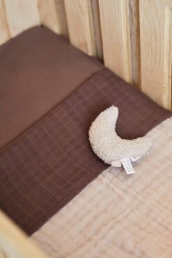 Jollein Rammelaar Moon - Nougat 17 Jollein Rammelaar Moon - Nougat -Aanbiedingen BIBS Winkel 799x1200 53