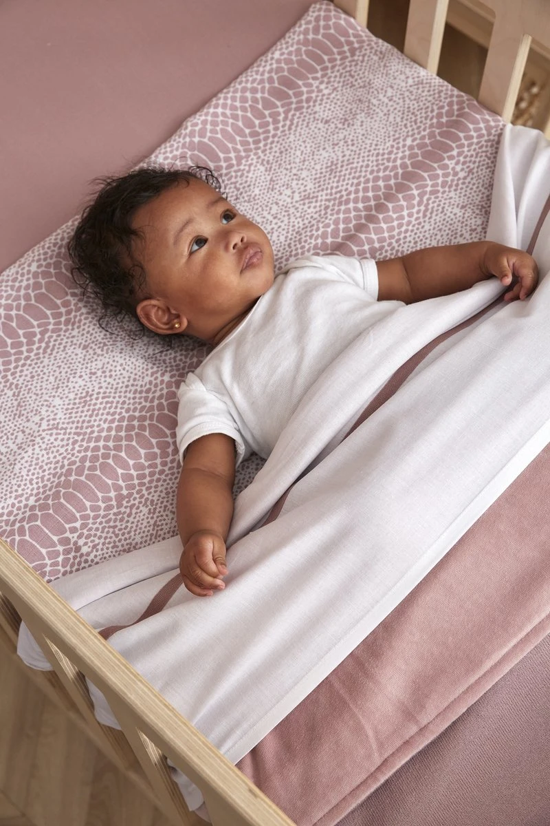 Meyco Cheetah/Snake Hydrofiele Doeken 3-pack - Lilac - 70x70cm 3 Meyco Cheetah/Snake Hydrofiele Doeken 3-pack - Lilac - 70x70cm - Afbeelding 3