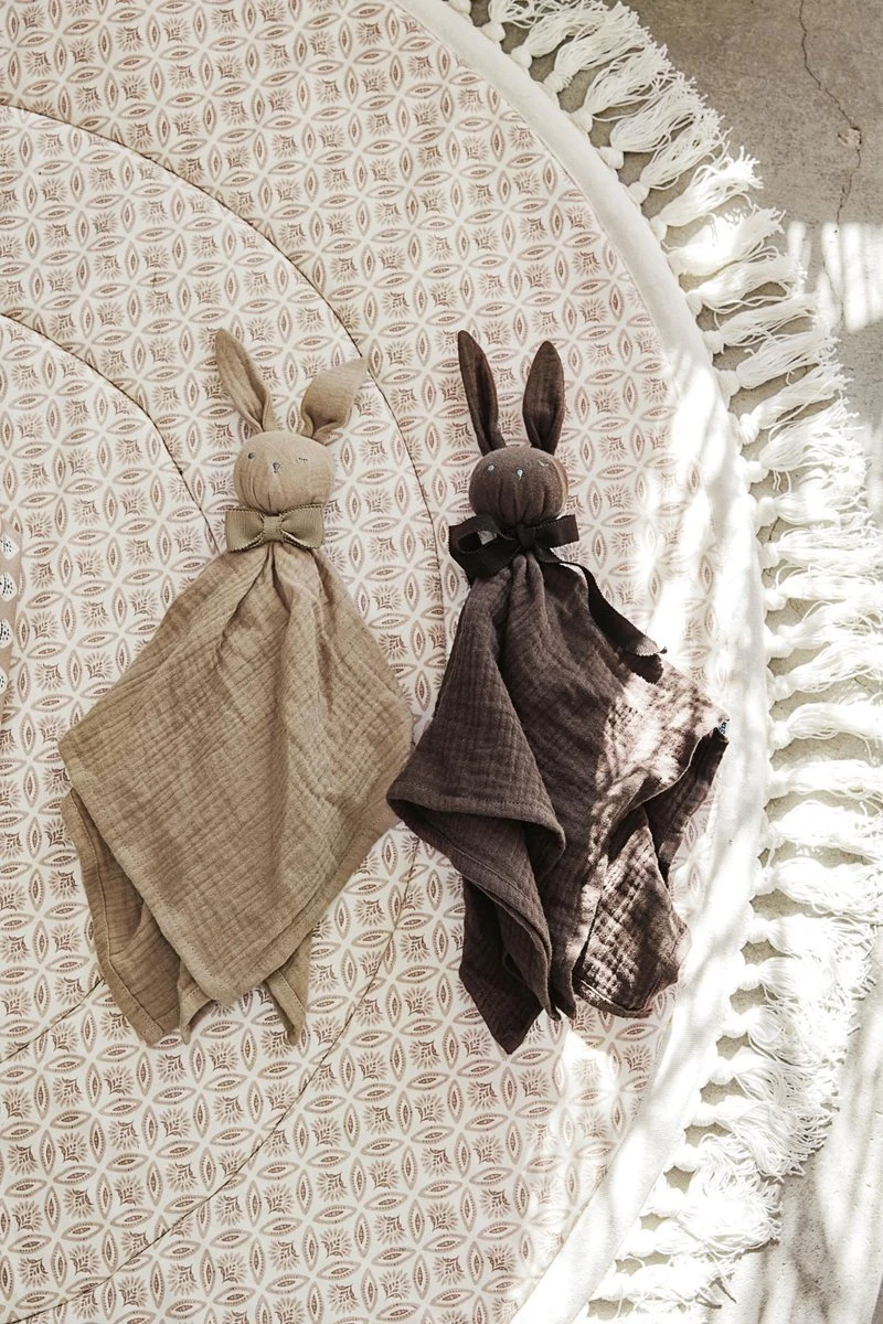 Elodie Blinkie Knuffels -Hydrofiel Knuffeldoekje - Knuffel - Kraamcadeau - Knuffel Konijn Sandy -beige 2 Elodie Blinkie Knuffels -Hydrofiel Knuffeldoekje - Knuffel - Kraamcadeau - Knuffel Konijn Sandy -beige - Afbeelding 2