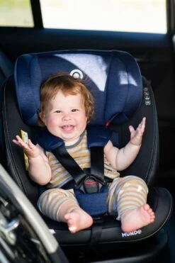 MUNDO 0-36 KG ISOFIX - 360 Graden Draaibaar Zwart -Aanbiedingen BIBS Winkel 800x1200 231