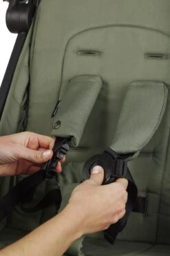 Easywalker Miley² Miley2 Miley Sage Green 19 Easywalker Miley² Miley2 Miley Sage Green -Aanbiedingen BIBS Winkel 800x1200 307