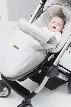 Baby's Only Voetenzak Buggy - Buggyzak Classic - Zand - Geschikt Voor 3-puntsgordel -Aanbiedingen BIBS Winkel 800x1200 375