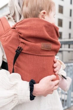 ByKay - Draagzak - Click Carrier Classic - Linnen Rusty Brown -Aanbiedingen BIBS Winkel 800x1200 432