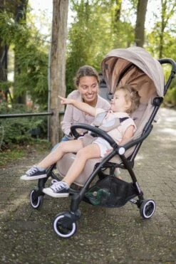 Hamilton By Yoop X1 Plus Kinderwagen - Buggy Met Monteerbare Wieg - Premium Stroller Met One Hand Folding Technologie - Nieuw, Hoger, Uitgebreider 2023 Model - Kaki - Licht, Verstelbaar, Wendbaar En Geschikt Van 0 Maanden Tot 4 Jaar -Aanbiedingen BIBS Winkel 800x1200 465