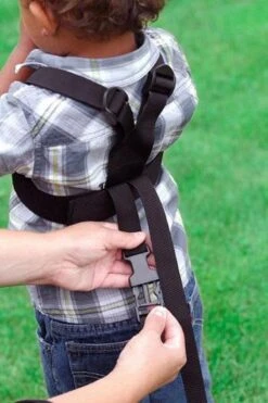 Diono - Sure Steps - Kindertuigje Met Looplijn - Looptuigje Voor Kinderen Van Ca. 1-4 Jaar 9 Diono - Sure Steps - Kindertuigje Met Looplijn - Looptuigje Voor Kinderen Van Ca. 1-4 Jaar -Aanbiedingen BIBS Winkel 800x1200 483