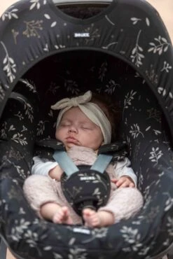 Dooky Seat Cover 0+ Autostoelhoes - Romantic Leaves Beige -Aanbiedingen BIBS Winkel 801x1200 77