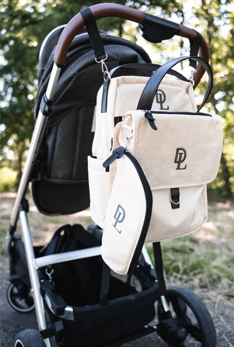 Deryan Luiertas Rugzak Met Verschoonmatje - Inclusief Flessenwarmhouder - Kinderwagenhaken En Isoleervak - Cream 3 Deryan Luiertas Rugzak Met Verschoonmatje - Inclusief Flessenwarmhouder - Kinderwagenhaken En Isoleervak - Cream - Afbeelding 3