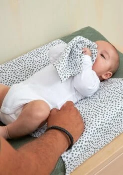 Meyco Cheetah Starterset - 9-pack - Hydrofiel - Forest Green 6 Meyco Cheetah Starterset - 9-pack - Hydrofiel - Forest Green -Aanbiedingen BIBS Winkel 844x1200 2