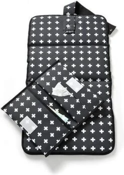 Merkloos KipKep Napper Luieretui - Crossy Black -Aanbiedingen BIBS Winkel 848x1200 20