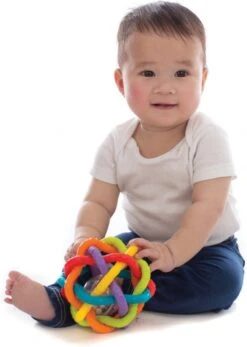 Playgro Buigbare Bendy Ball - Grijp- En Bijtspeelgoed - Incl Rammelaar - Activiteitenbal -Aanbiedingen BIBS Winkel 854x1200 2