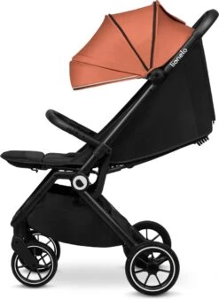 Lionelo Buggy Cloe - Kinderwagen Premium + - Tot 22 Kg - Verstelbare Rugleuning - 5-punts Veiligheidsgordels - Grote Zwenkwielen - Klamboe - Bekerhouder - Lichtgewicht - Compact - Waterdicht 25 Lionelo Buggy Cloe - Kinderwagen Premium + - Tot 22 Kg - Verstelbare Rugleuning - 5-punts Veiligheidsgordels - Grote Zwenkwielen - Klamboe - Bekerhouder - Lichtgewicht - Compact - Waterdicht -Aanbiedingen BIBS Winkel 877x1200 4