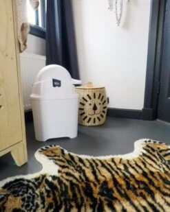 DiaperChamp ONE - Soft Silver - Standaard Luieremmer 34 DiaperChamp ONE - Soft Silver - Standaard Luieremmer -Aanbiedingen BIBS Winkel 960x1200 3