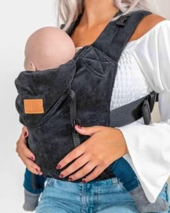 ByKay - Draagzak - Click Carrier Classic - Ribbed Velvet Smoky Black 8 ByKay - Draagzak - Click Carrier Classic - Ribbed Velvet Smoky Black -Aanbiedingen BIBS Winkel 960x1200 32