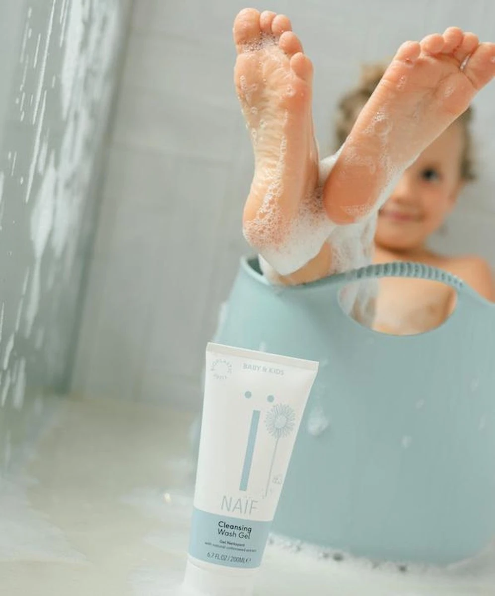 Naïf Baby Wasgel - Baby En Kind - 200ml - Met Natuurlijke Ingrediënten 7 Naïf Baby Wasgel - Baby En Kind - 200ml - Met Natuurlijke Ingrediënten - Afbeelding 7